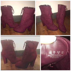 Size 8 burgundy heeled booties